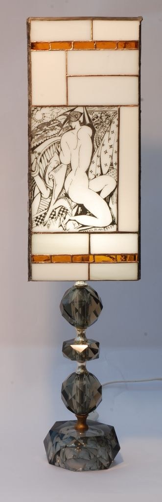 Lampe en vitrail, seconde face reprenant un dessin d’Amadeo de Souza-Cardoso